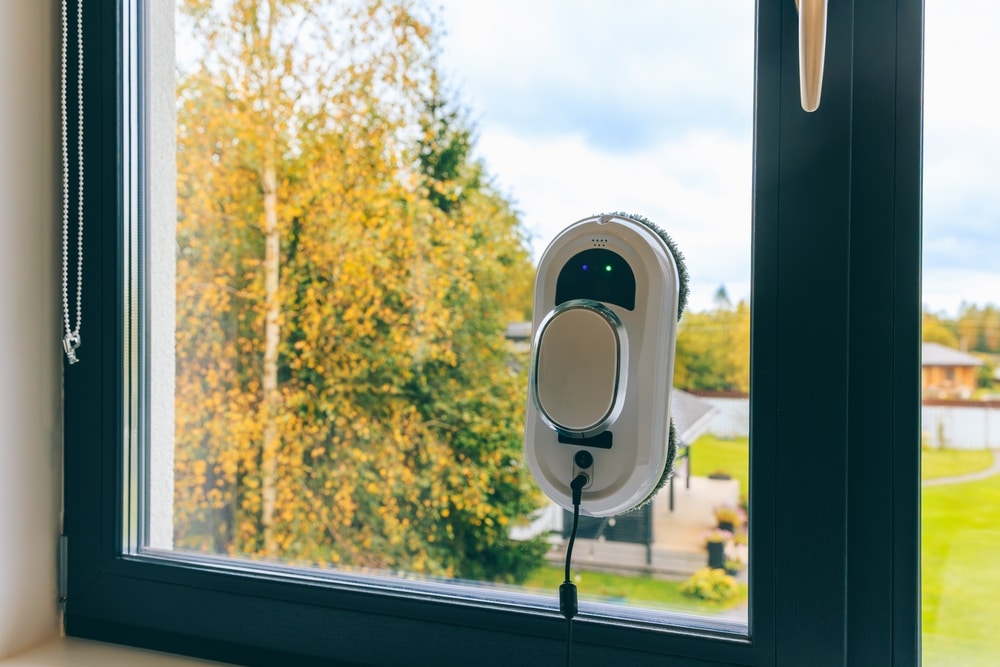 Glazenwasser tijdens uitvoering met veilige werkzone