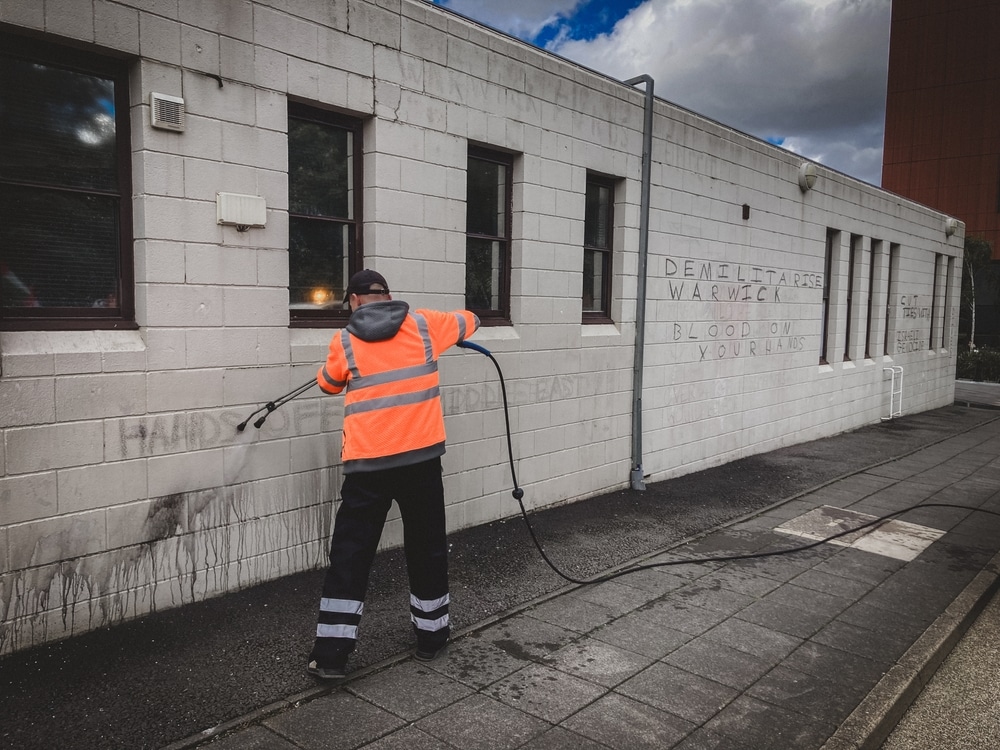 Oplevering na graffiti verwijderen Alkmaar