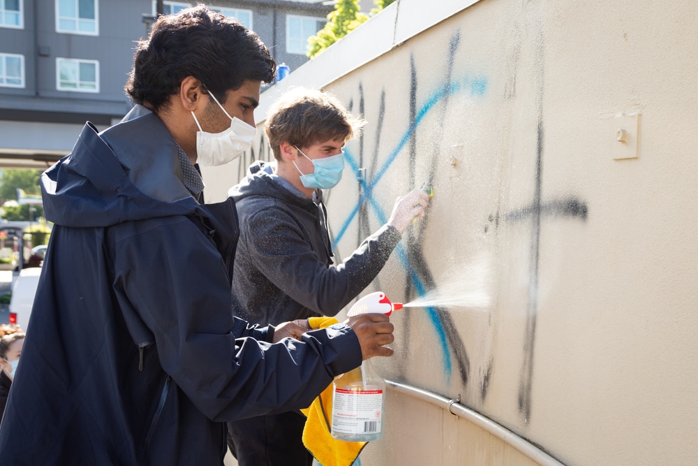 Oplevering na graffiti verwijderen Amsterdam