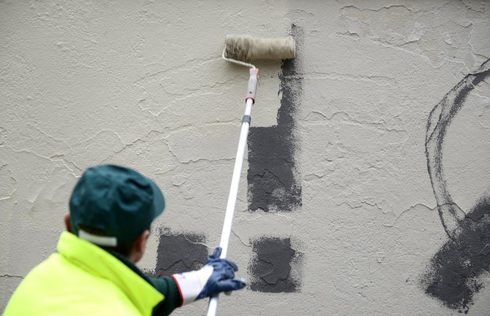 Oplevering na graffiti verwijderen Den Haag