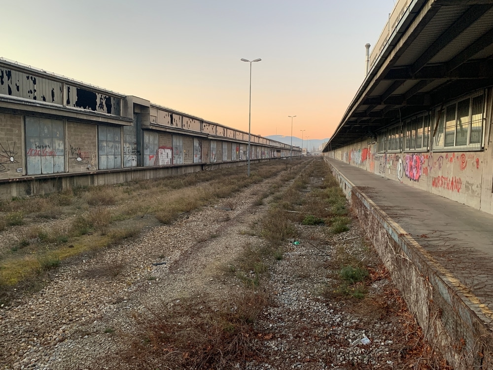 Uitvoering van graffiti verwijderen spoed