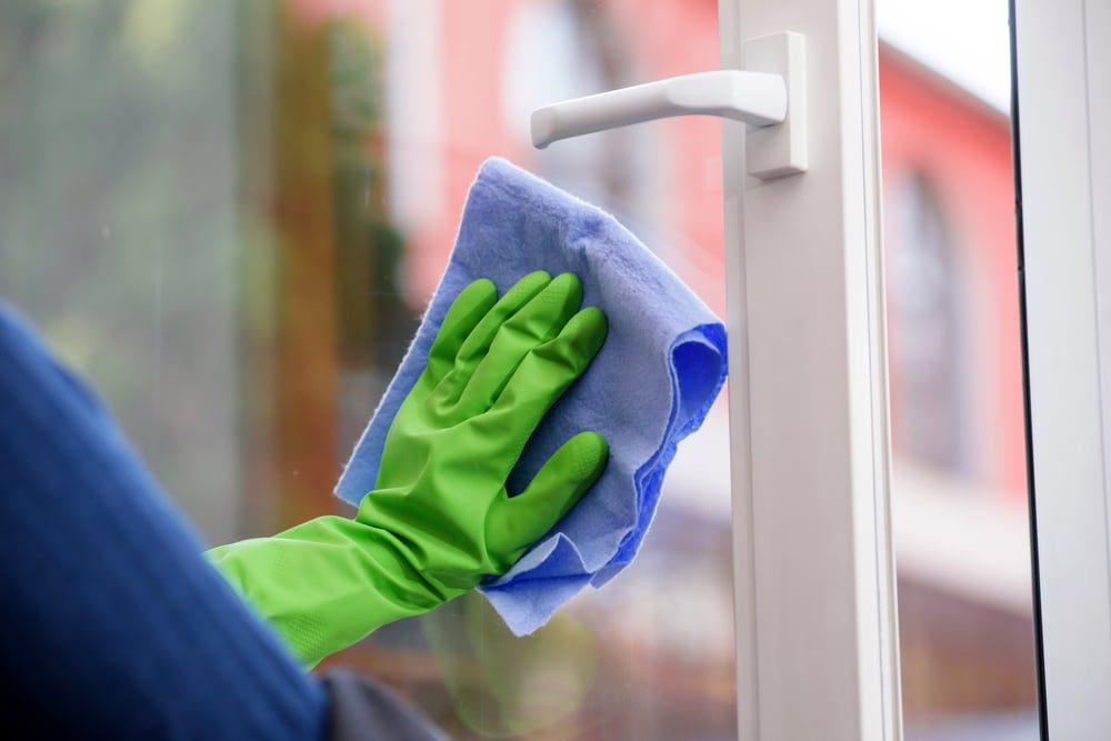 Schoonmaakbedrijf Vlaardingen voor trappenhuizen en leuningen