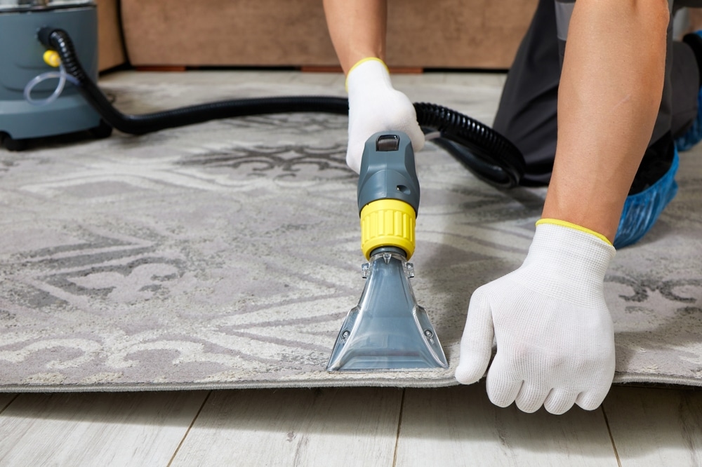 Materiaalcontrole met detail van schoonmaakpunt.